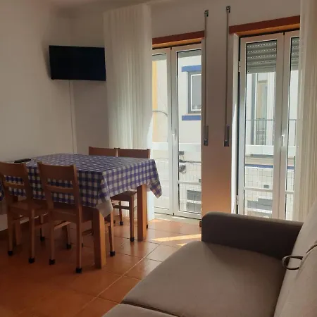 Casinhas Da Praia - Nazare - First Floor Apartment Nazare