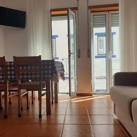 Casinhas Da Praia - Nazare - First Floor Apartment *