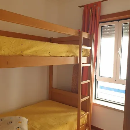 Apartment Casinhas Da Praia - Nazare - First Floor *